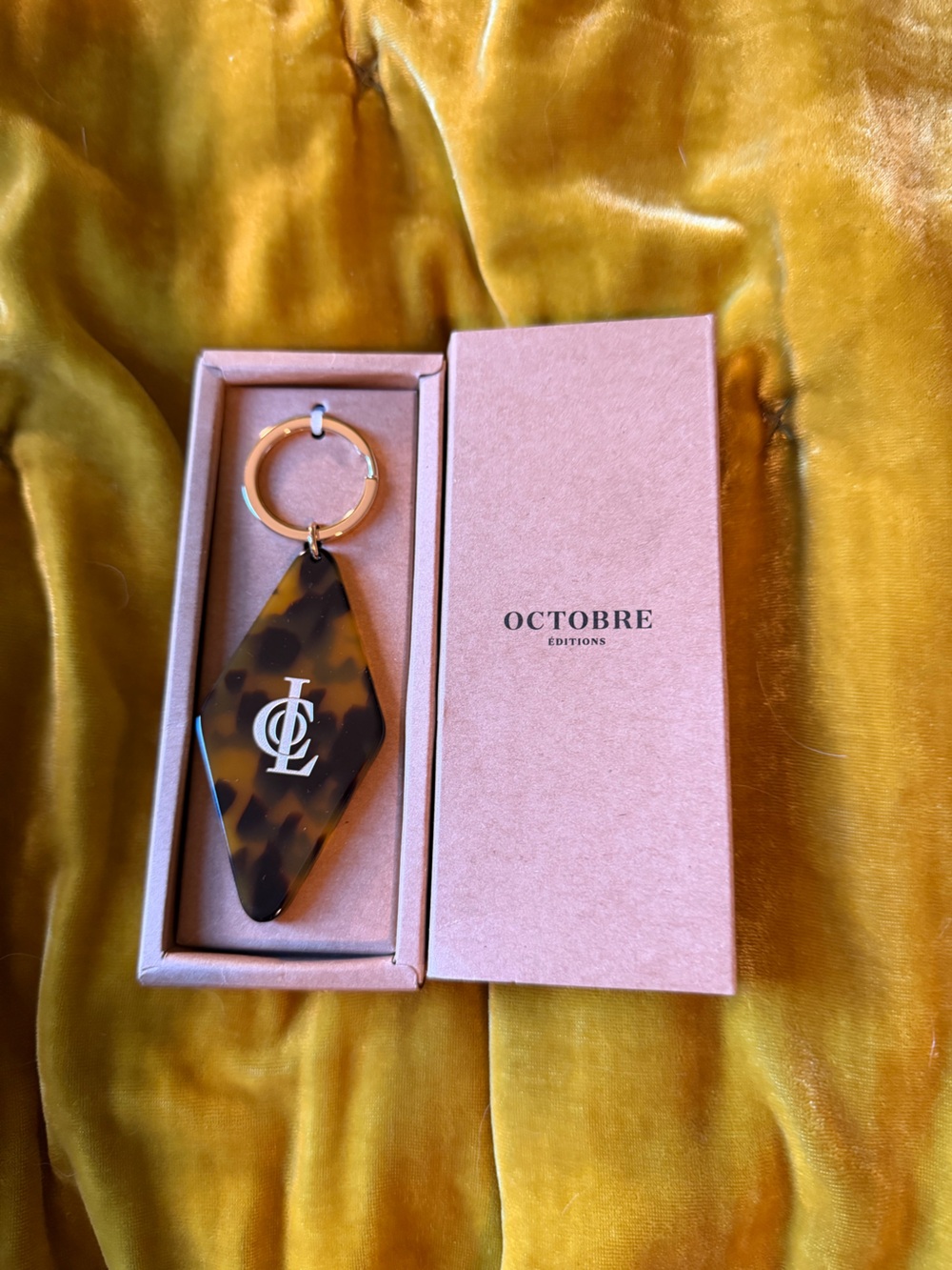 Octobre Editions Tortoiseshell Keyring with Gold Ring